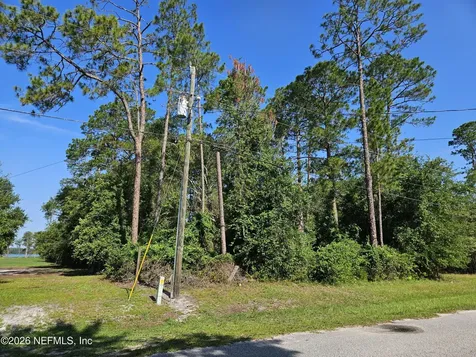 306 Lakeshore Drive Starke FL 32091