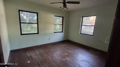 8956 5th Avenue Jacksonville FL 32208