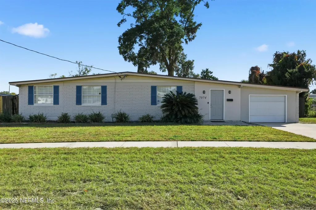 7074 Barkwood Drive Jacksonville FL 32277