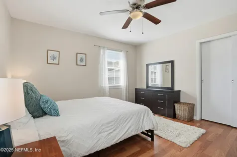 7074 Barkwood Drive Jacksonville FL 32277