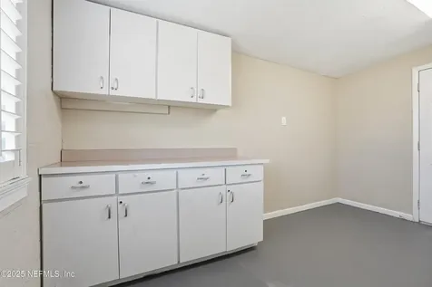 7074 Barkwood Drive Jacksonville FL 32277