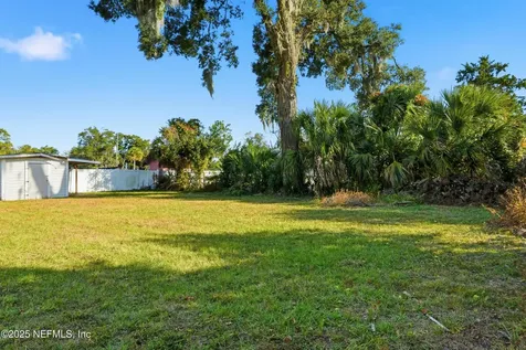 7074 Barkwood Drive Jacksonville FL 32277