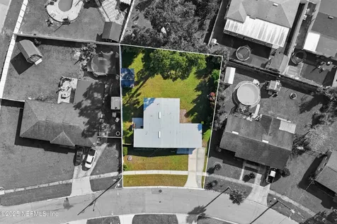 7074 Barkwood Drive Jacksonville FL 32277
