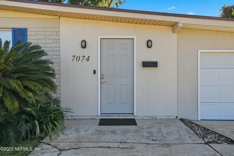 7074 Barkwood Drive Jacksonville FL 32277