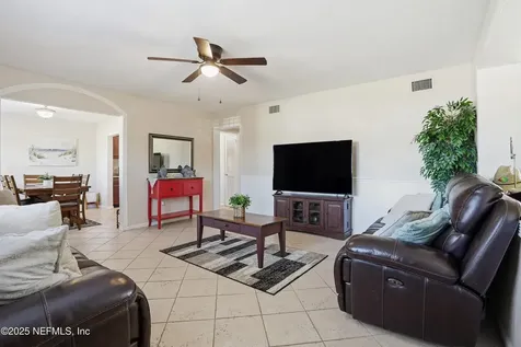 7074 Barkwood Drive Jacksonville FL 32277