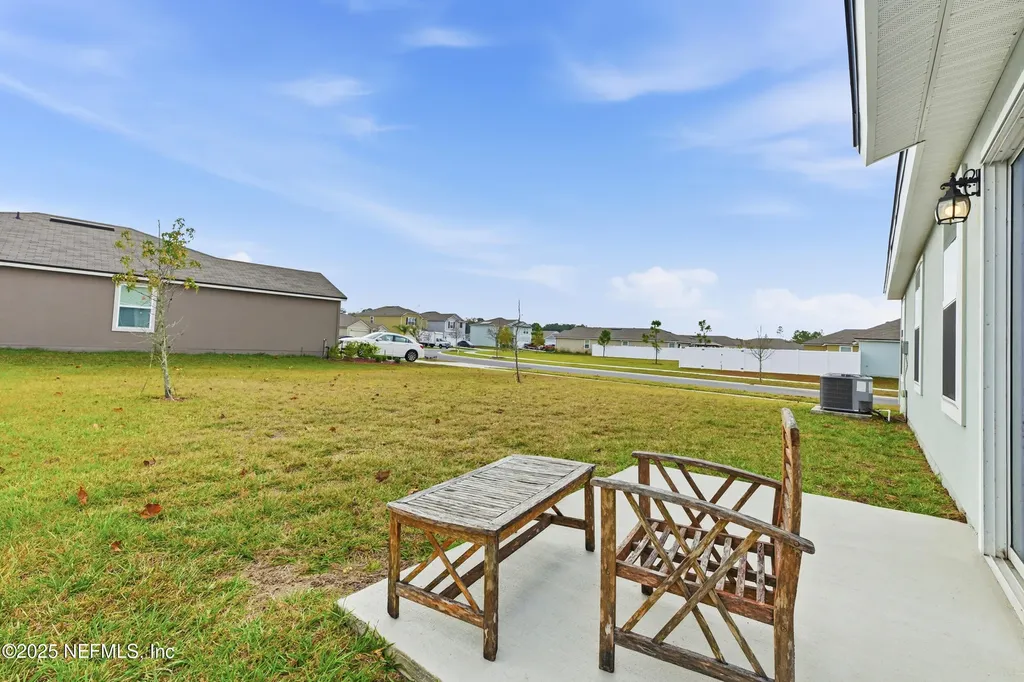 2437 Falling Star Lane Green Cove Springs FL 32043