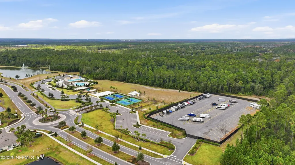 2437 Falling Star Lane Green Cove Springs FL 32043