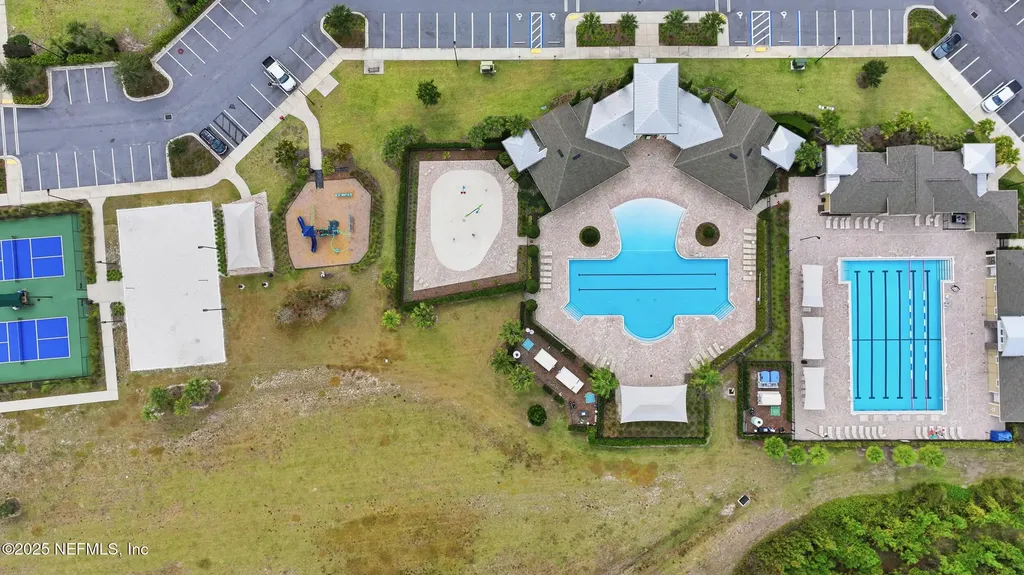 2437 Falling Star Lane Green Cove Springs FL 32043