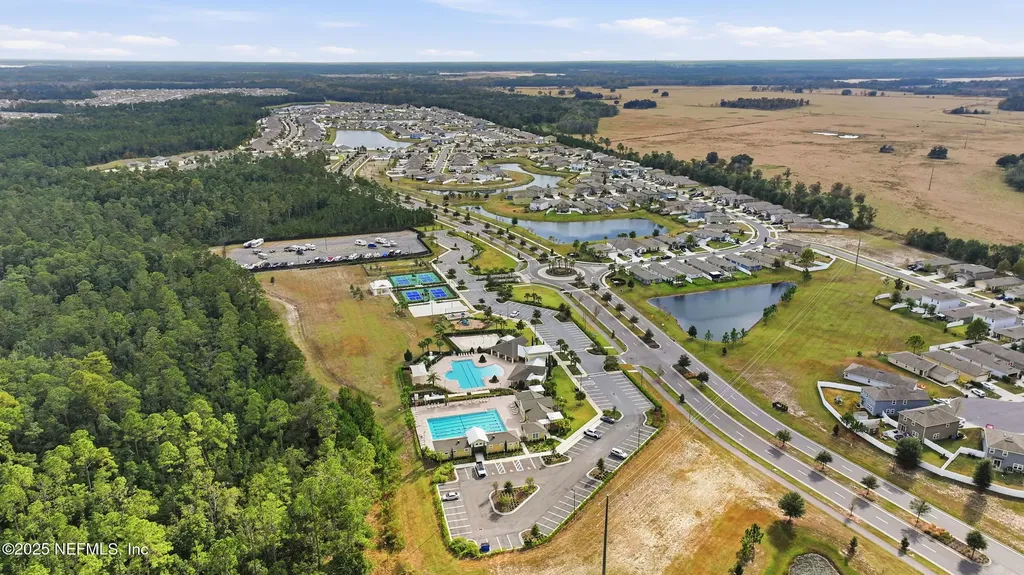 2437 Falling Star Lane Green Cove Springs FL 32043