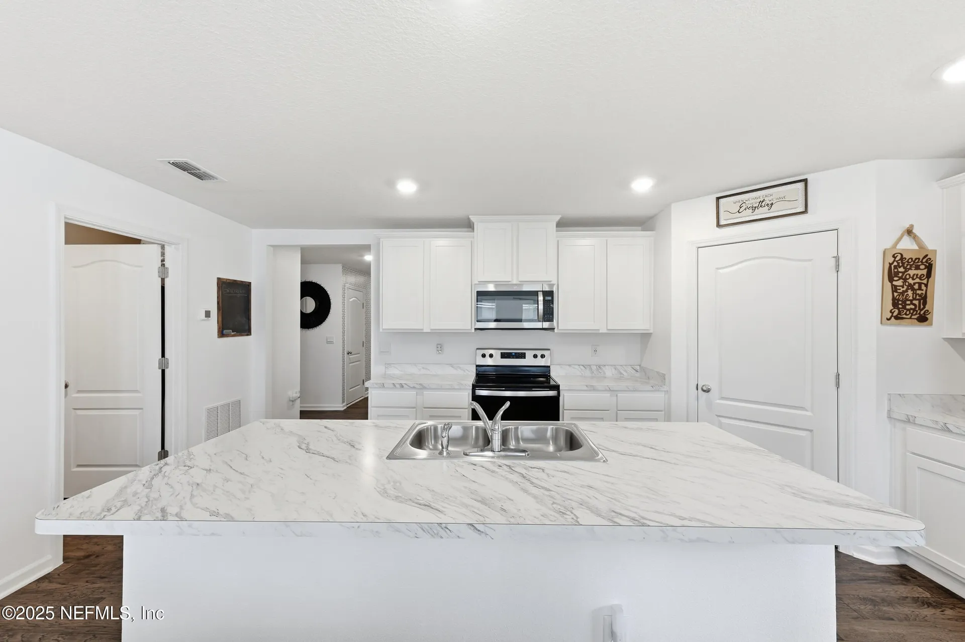 2437 Falling Star Lane Green Cove Springs FL 32043