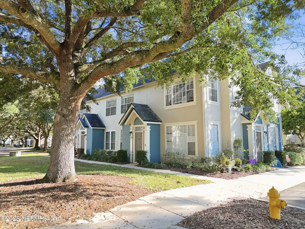 13703 Richmond Park Drive N Jacksonville FL 32224