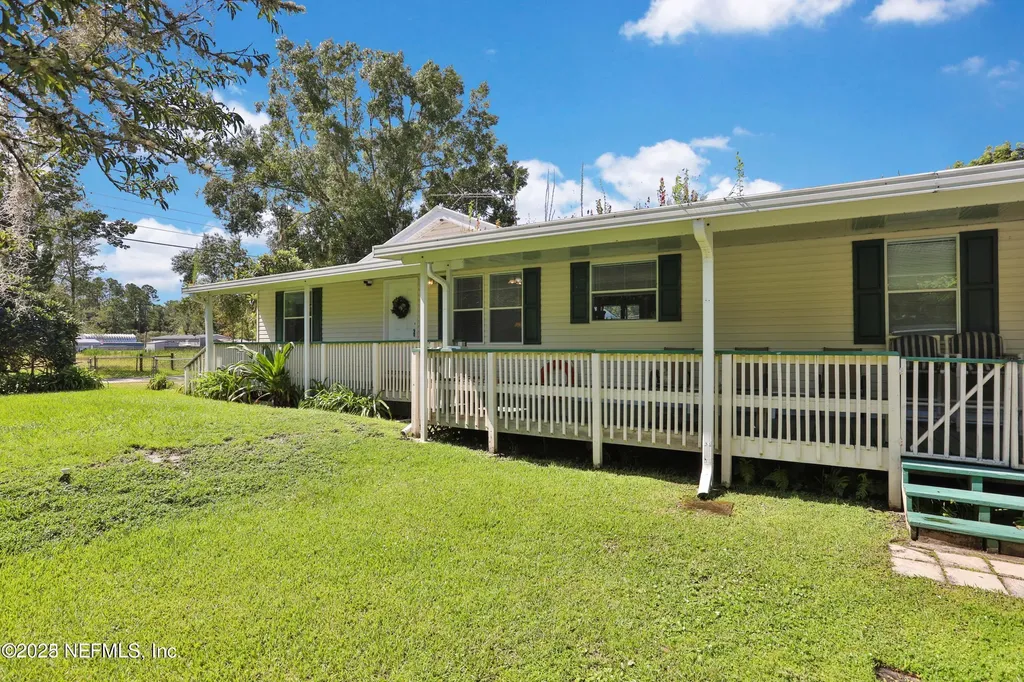 115 Walt Lane Satsuma FL 32189