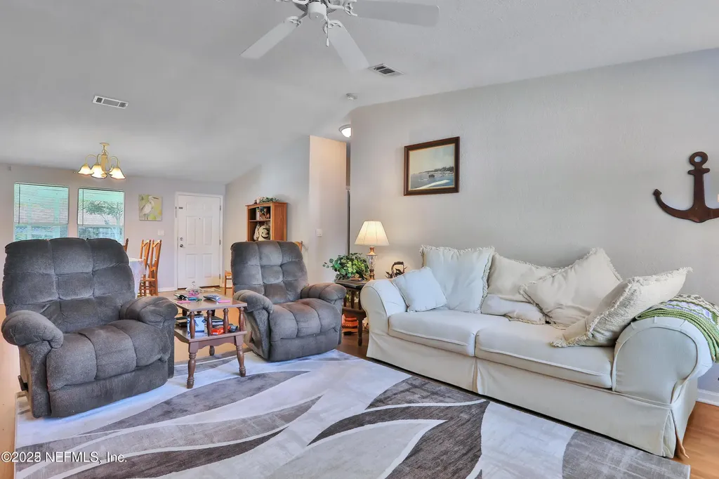 115 Walt Lane Satsuma FL 32189