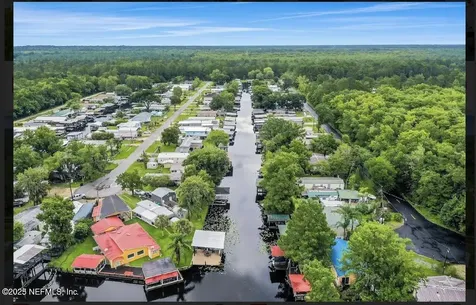 115 Walt Lane Satsuma FL 32189