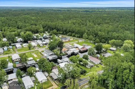 115 Walt Lane Satsuma FL 32189