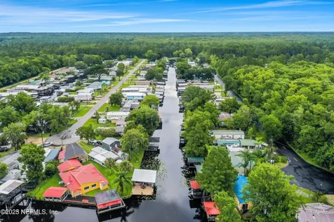 115 Walt Lane Satsuma FL 32189