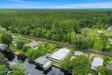 115 Walt Lane Satsuma FL 32189
