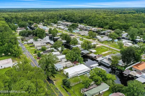115 Walt Lane Satsuma FL 32189
