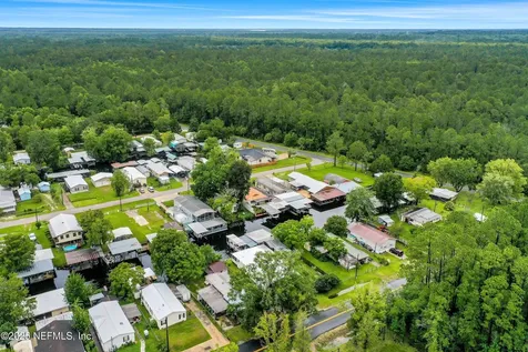 115 Walt Lane Satsuma FL 32189