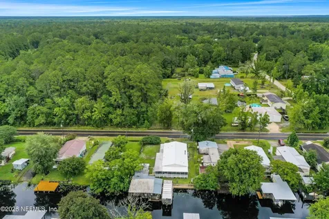 115 Walt Lane Satsuma FL 32189