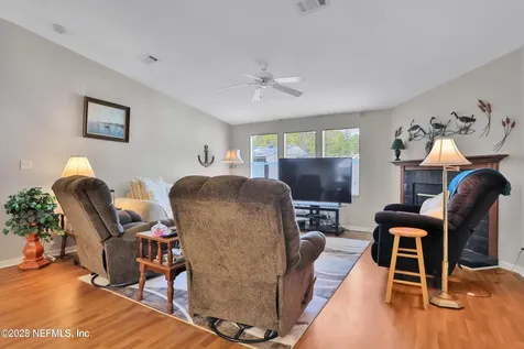 115 Walt Lane Satsuma FL 32189