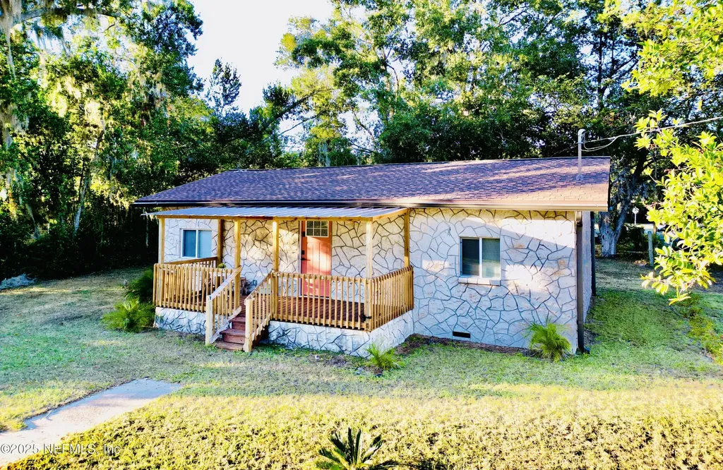 18713 Charlotte Avenue Brooker FL 32622