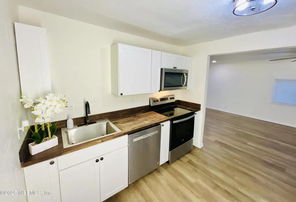 18713 Charlotte Avenue Brooker FL 32622