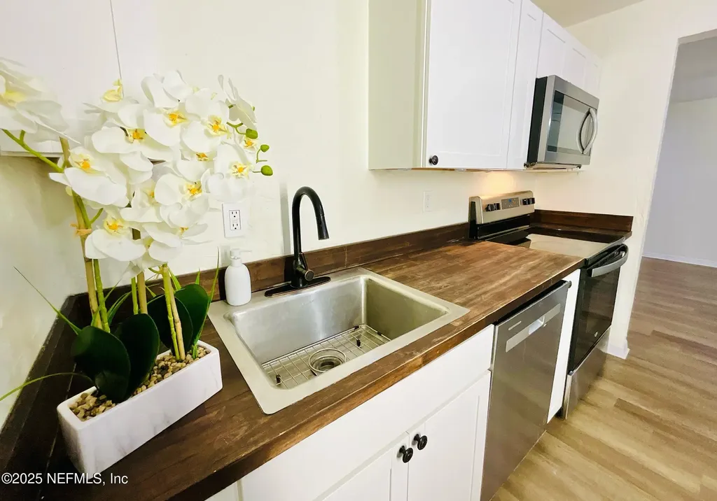 18713 Charlotte Avenue Brooker FL 32622