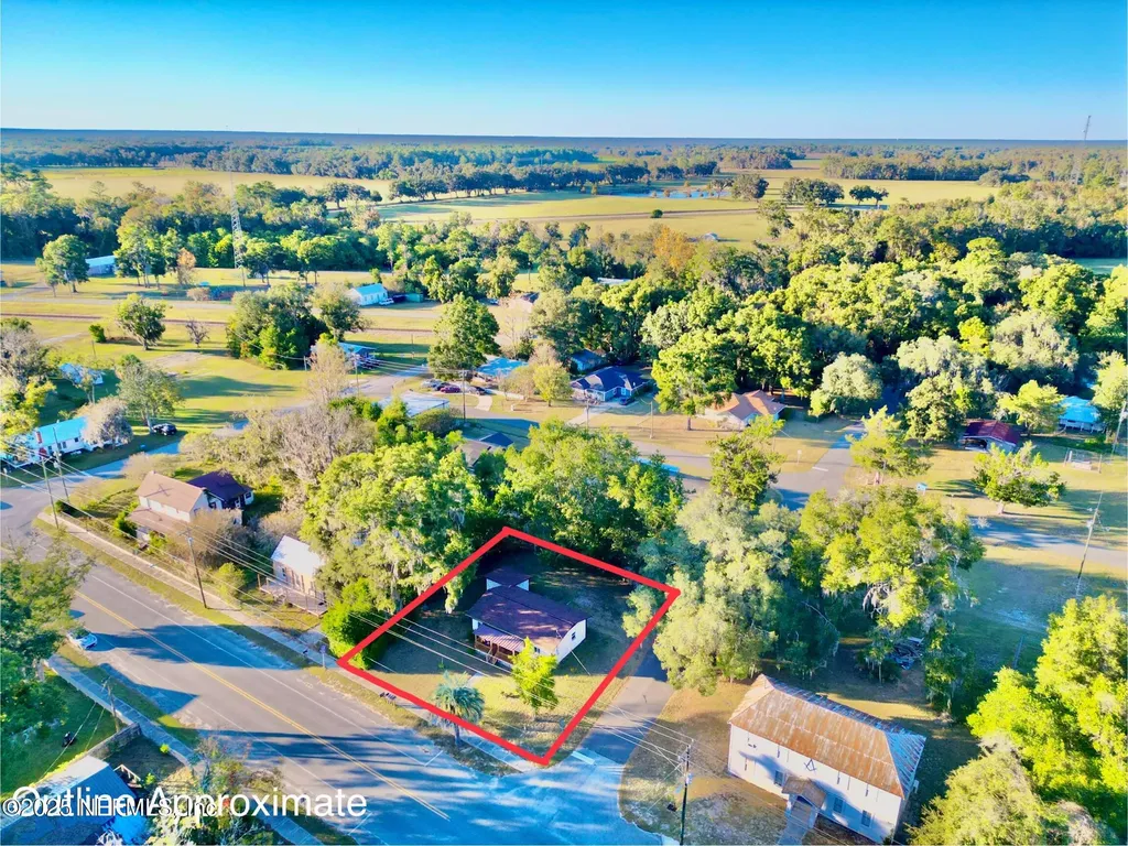 18713 Charlotte Avenue Brooker FL 32622