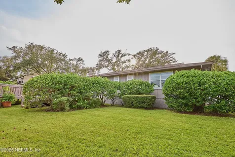 3789 Luth Drive E Jacksonville FL 32250