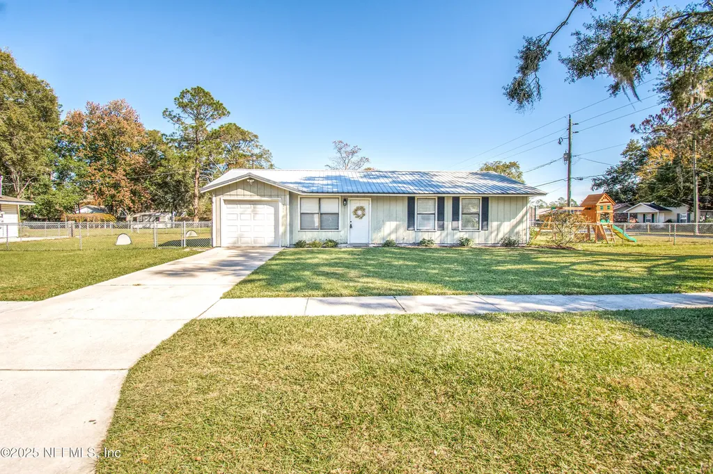 311 N 4th Street Macclenny FL 32063