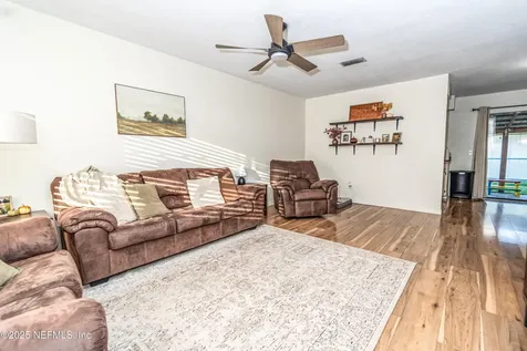 311 N 4th Street Macclenny FL 32063