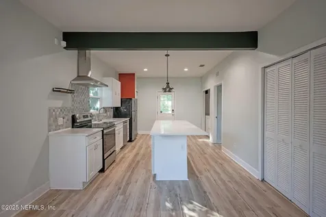 2818 White Avenue Jacksonville FL 32207