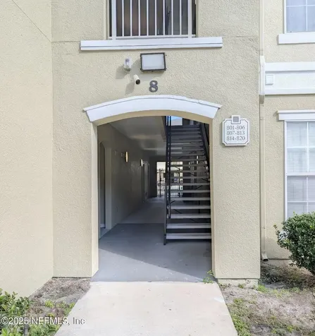 8290 Gate Parkway W Jacksonville FL 32216