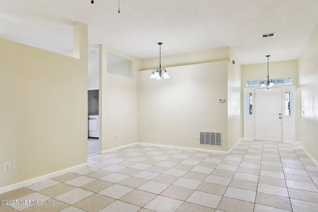 2498 Bentwater Drive W Jacksonville FL 32246