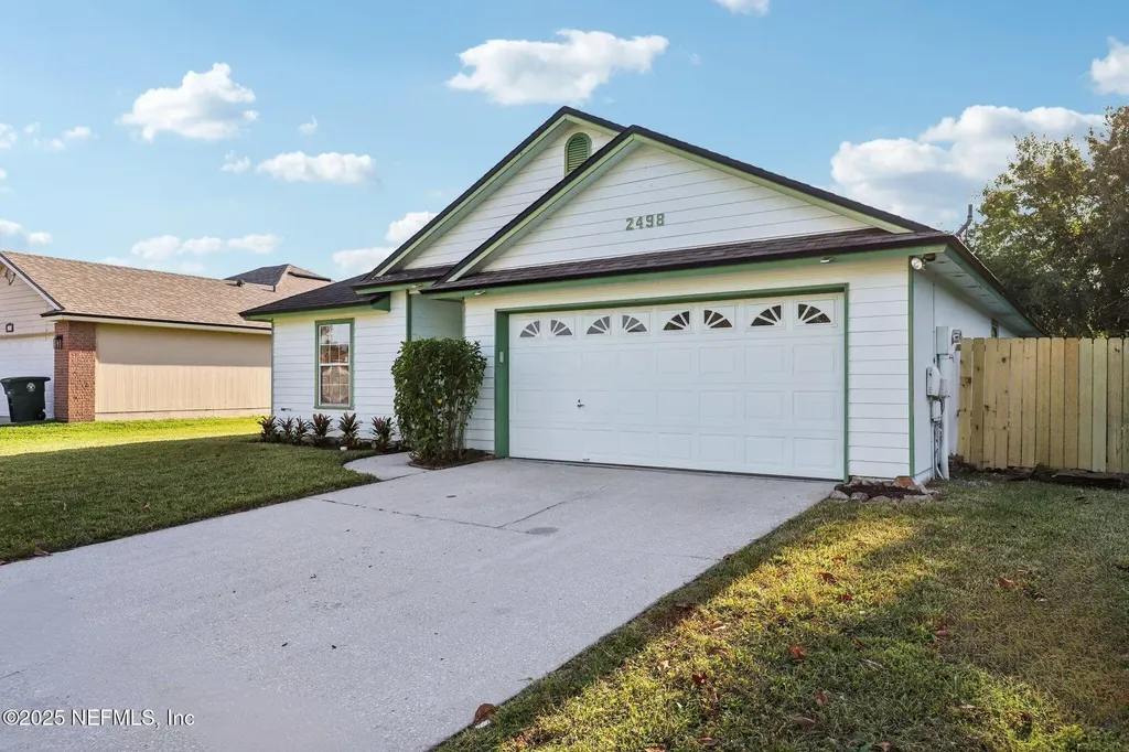2498 Bentwater Drive W Jacksonville FL 32246