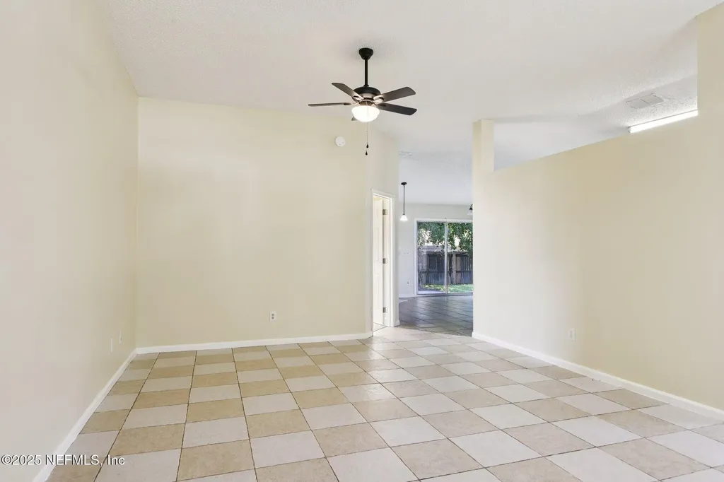 2498 Bentwater Drive W Jacksonville FL 32246
