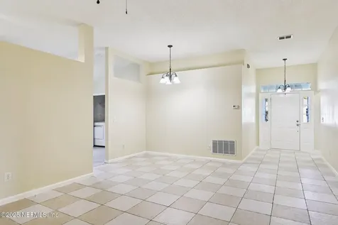 2498 Bentwater Drive W Jacksonville FL 32246