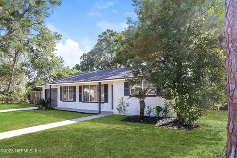 7466 Deepwood Drive N Jacksonville FL 32244