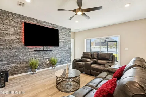 3963 Pondside Court Middleburg FL 32068