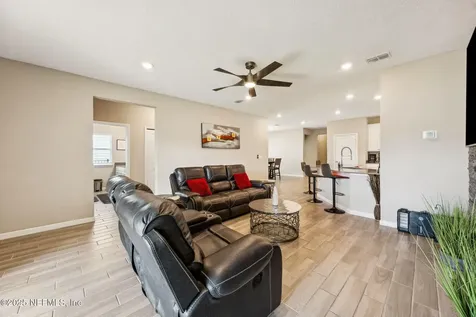 3963 Pondside Court Middleburg FL 32068