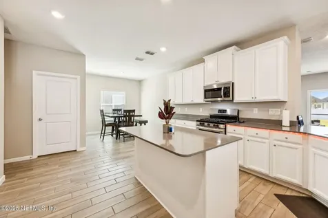 3963 Pondside Court Middleburg FL 32068