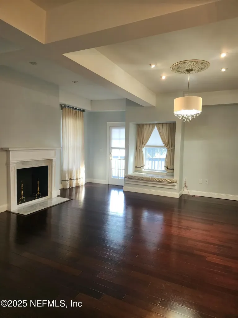 212 Street Johns Avenue Green Cove Springs FL 32043