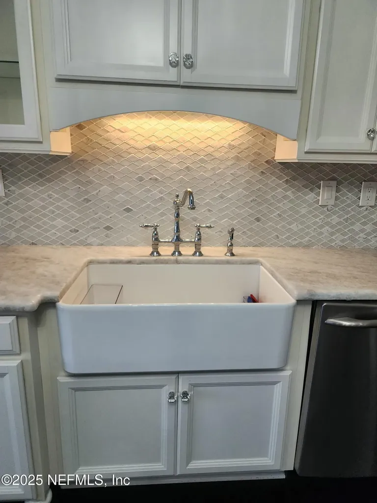 212 Street Johns Avenue Green Cove Springs FL 32043