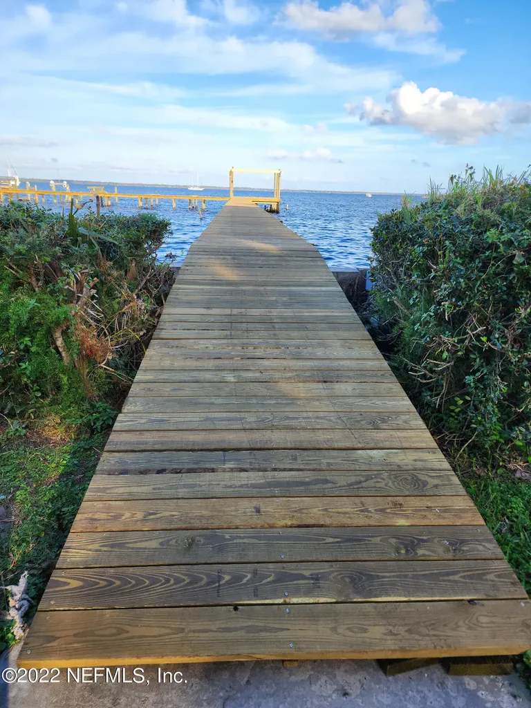 212 Street Johns Avenue Green Cove Springs FL 32043