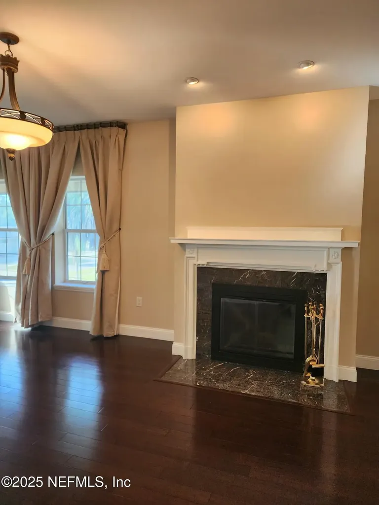 212 Street Johns Avenue Green Cove Springs FL 32043