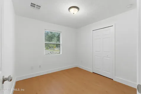 5557 Cleveland Road Jacksonville FL 32209