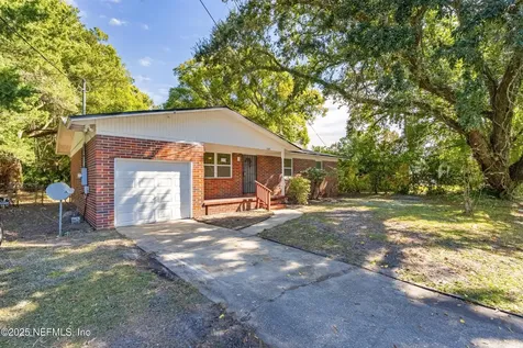 5557 Cleveland Road Jacksonville FL 32209
