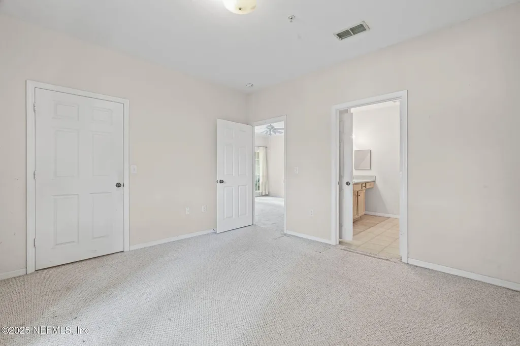 7800 Point Meadows Drive Jacksonville FL 32256