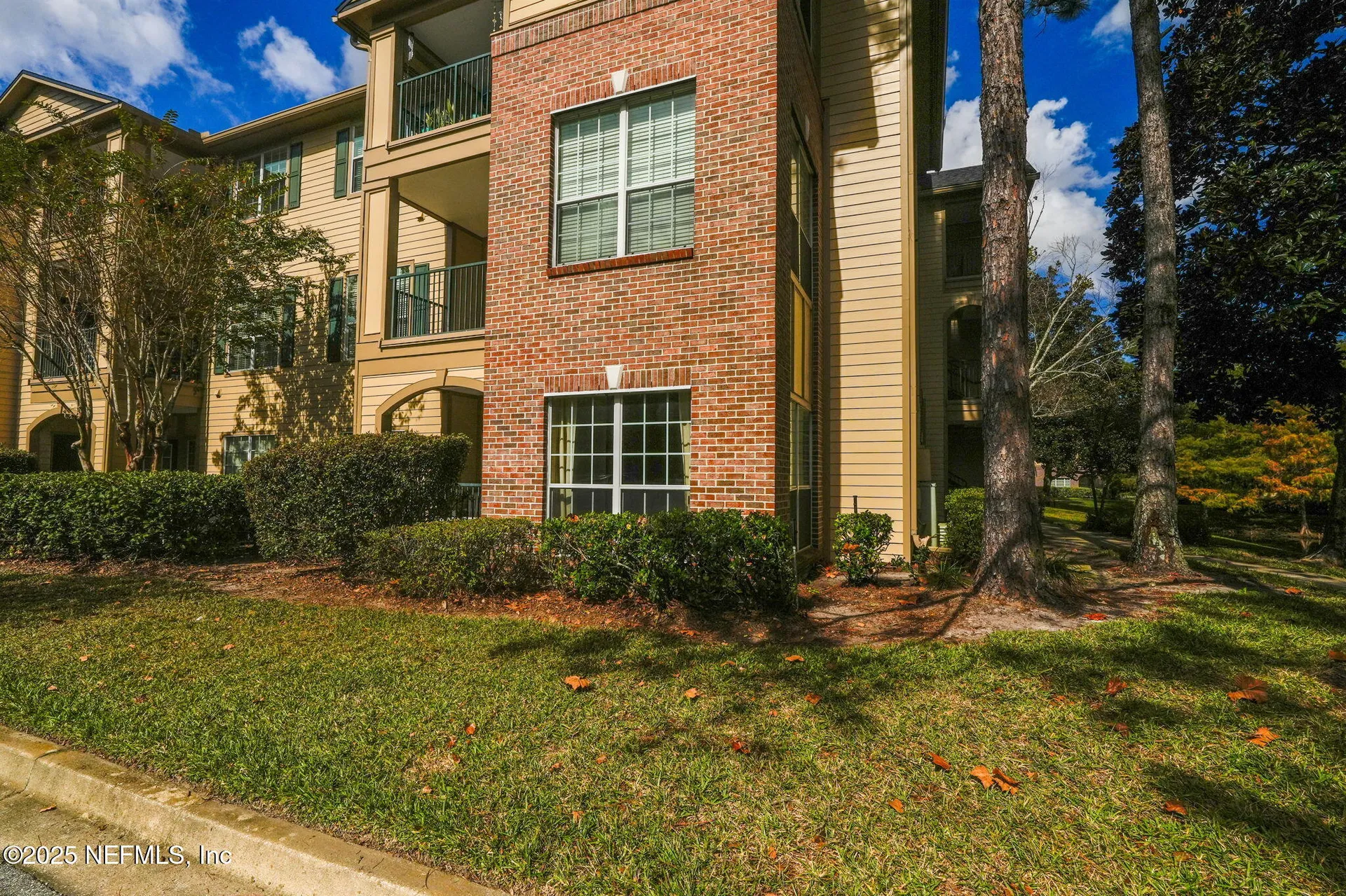 7800 Point Meadows Drive Jacksonville FL 32256